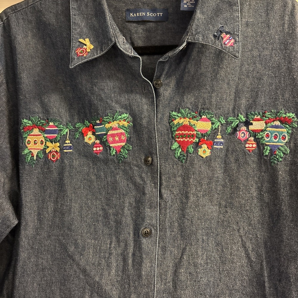 Vtg Karen Scott Womens XL Denim Christmas Holiday Shirt Embroidered Ornaments